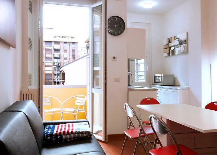 Bright House In Milan